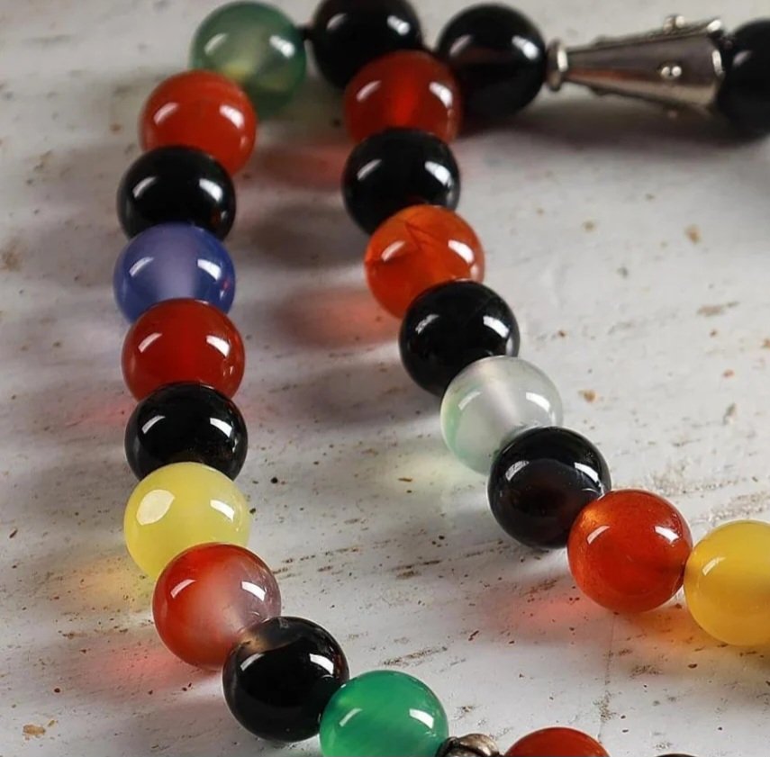 Premium multi colour natural aqeeq stone tasbeeh 33 beads. - Image 10