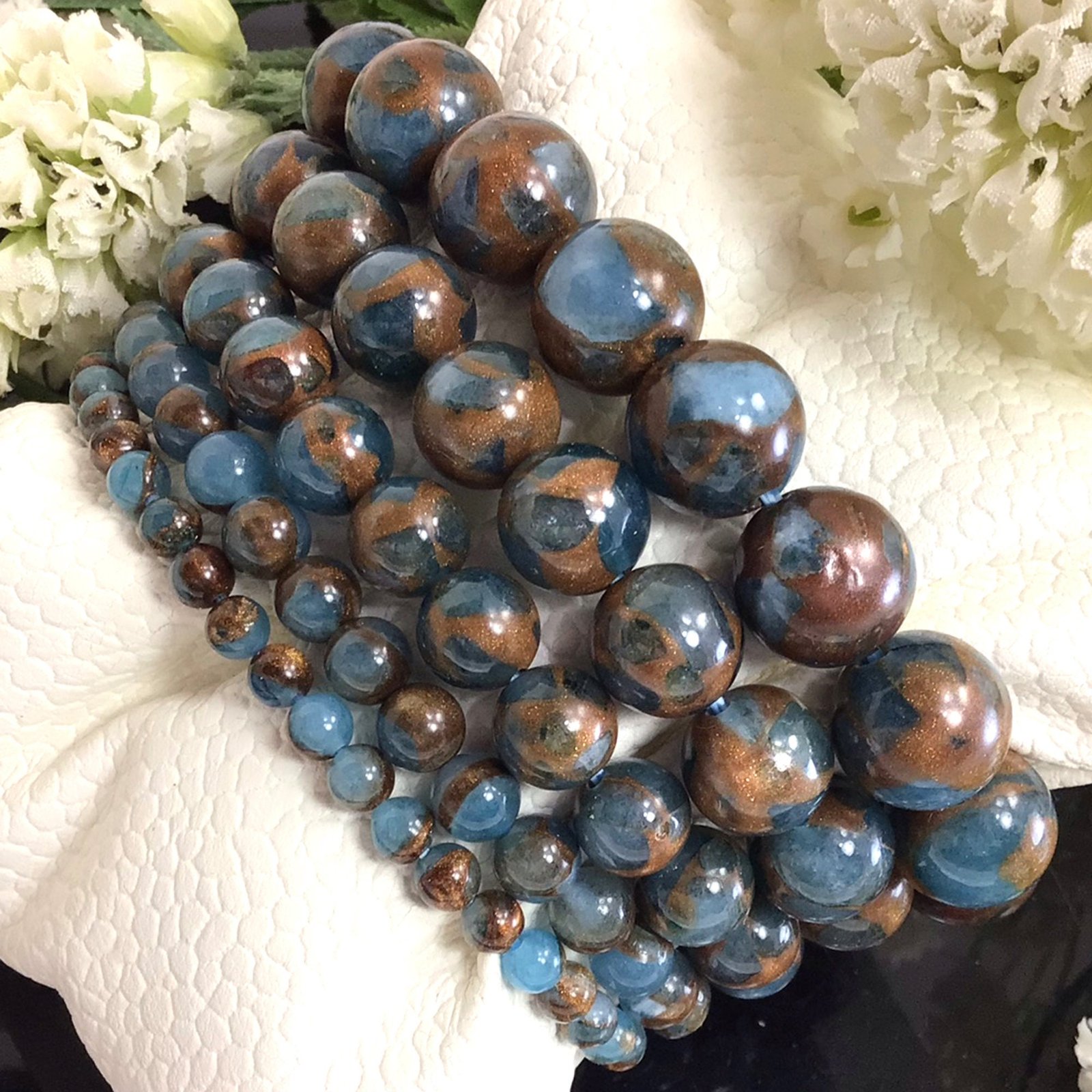 Unisex Blue Lace Agate Bracelet – Daily Wear Healing Crystal - Image 3