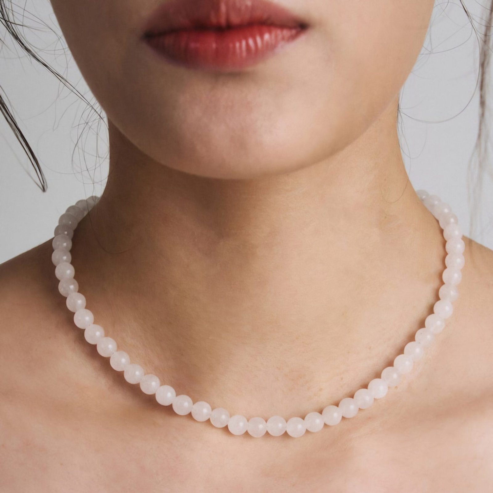 “White Jade – Pure & Elegant Natural Gemstone”