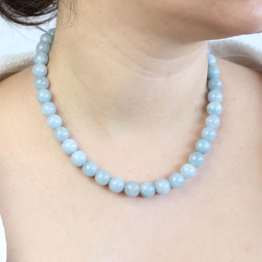 Crystal Blue Aquamarine Necklace – Delicate & Dazzling Charm