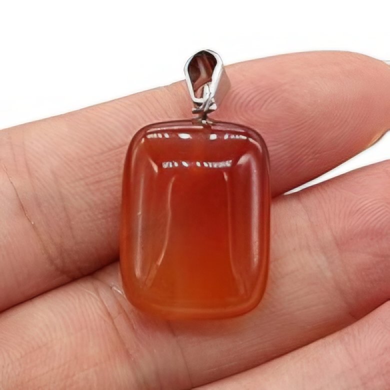 ✨ Red Agate Pendant – Vibrant Red Elegance