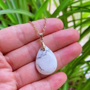 Synthetic Howlite Pendant – Calm & Stylish White Stone Necklace